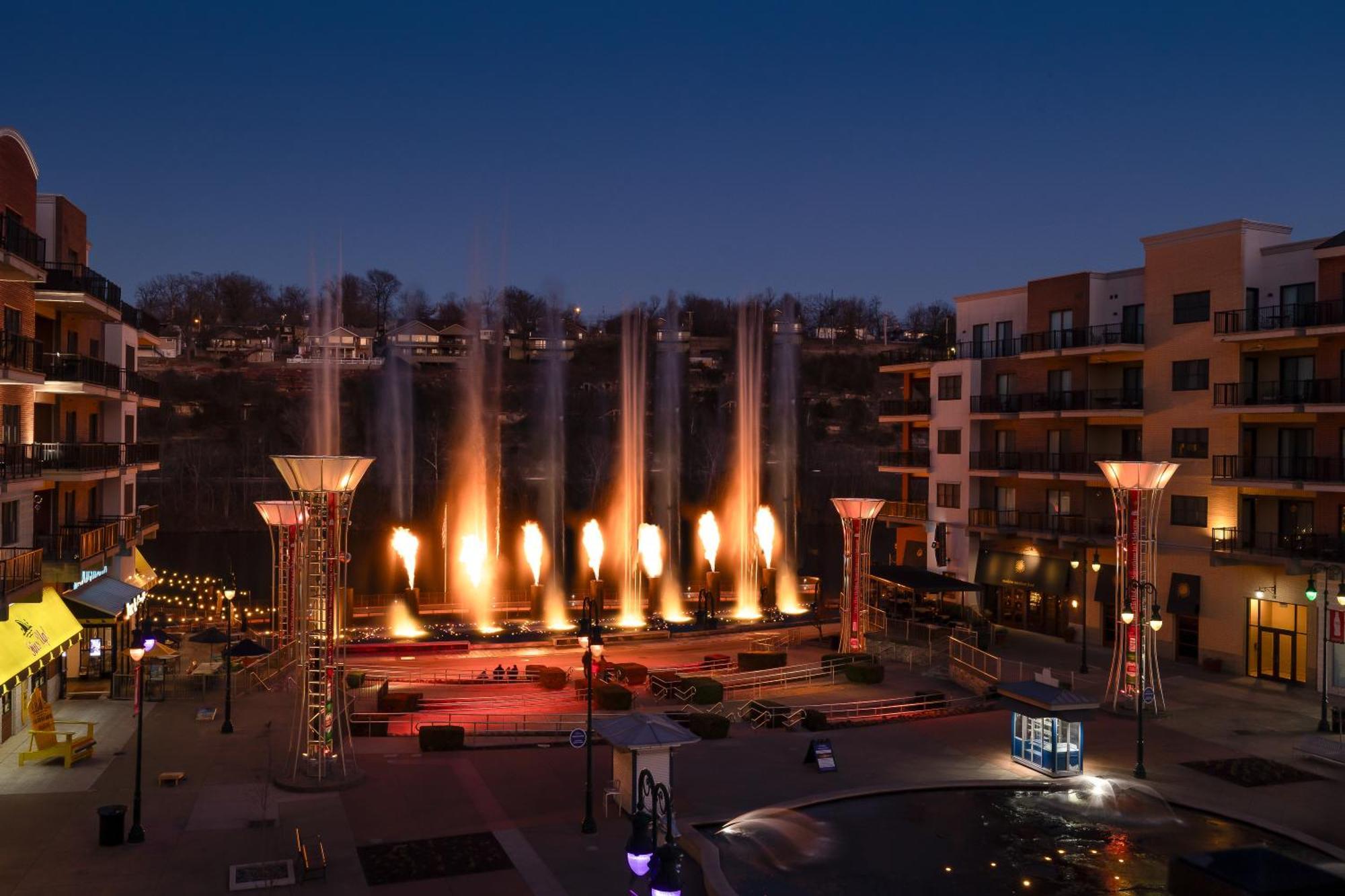 Hilton Promenade Branson Landing Hotel Exterior foto